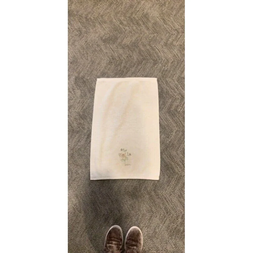 Guess Hand Towels
